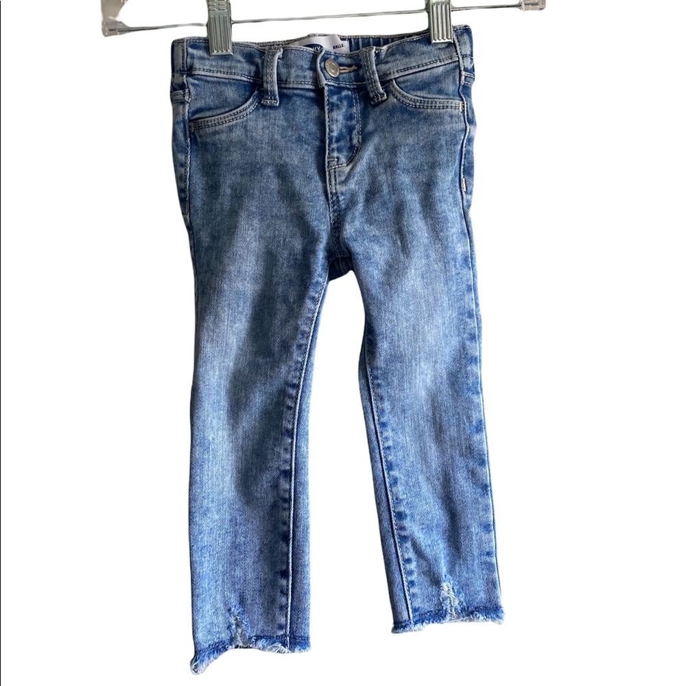 OLD NAVY BALLERINA DISTRESSED 2T TODDLER JEANS